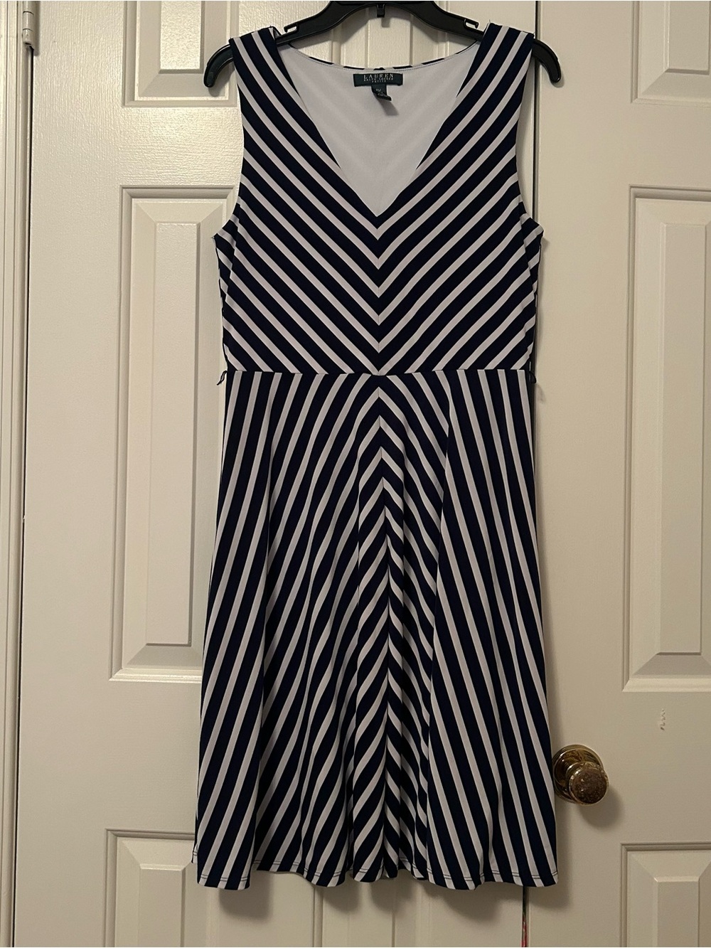 Lauren Ralph Lauren Petite Medium Navy & White Striped V-Neck Fit & Flare Dress